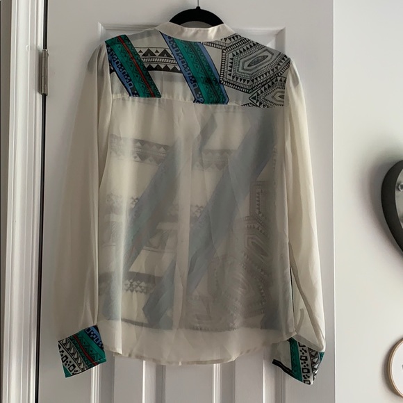 High low sheer blouse - Picture 7 of 8